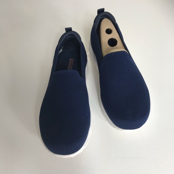 🔥Skechers Daydream GoWalk Classic Solid Knit - Picture 4 of 7